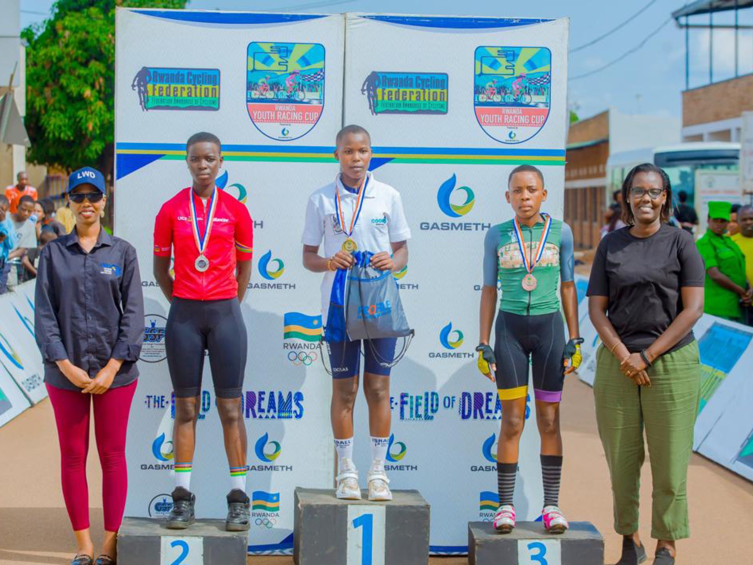 Peal Sport Photos3